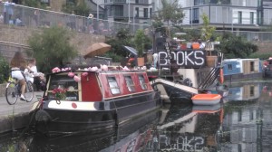 We love to meet the boats we read about.